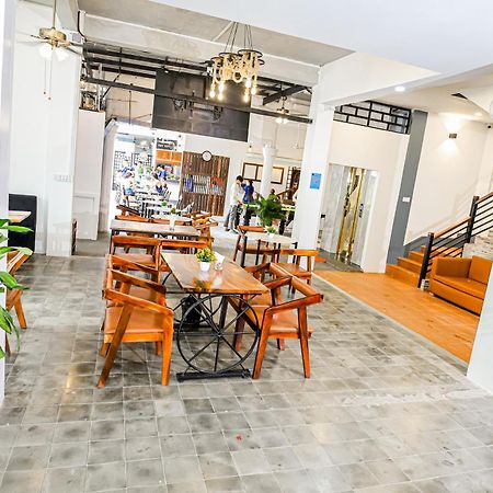 Bliss & Beats Hostel Phnom Penh Exterior foto